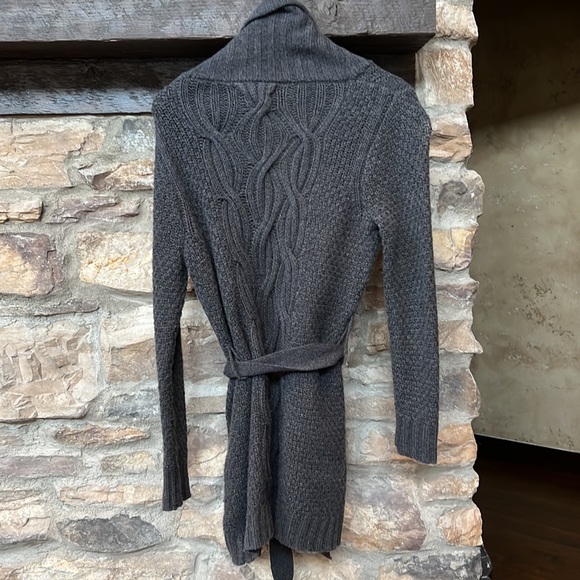 Tahari Cardigan - Picture 2 of 3